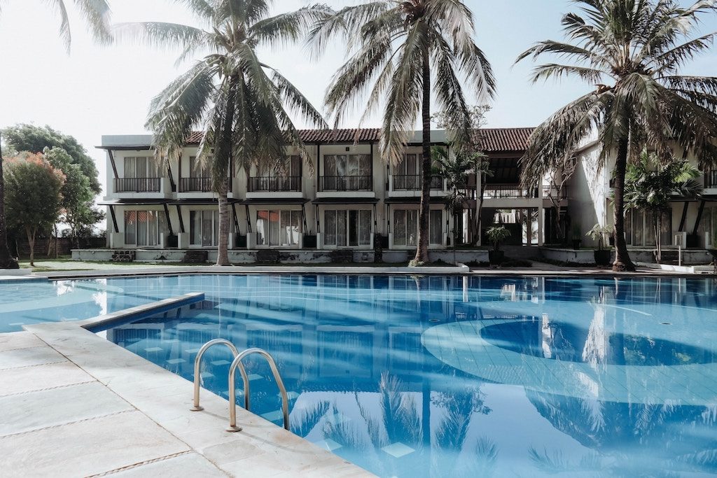 What is the Cheapest Hotel Booking Site? Reservations.com Connects Travelers with the Best Prices for Vacation Rentals