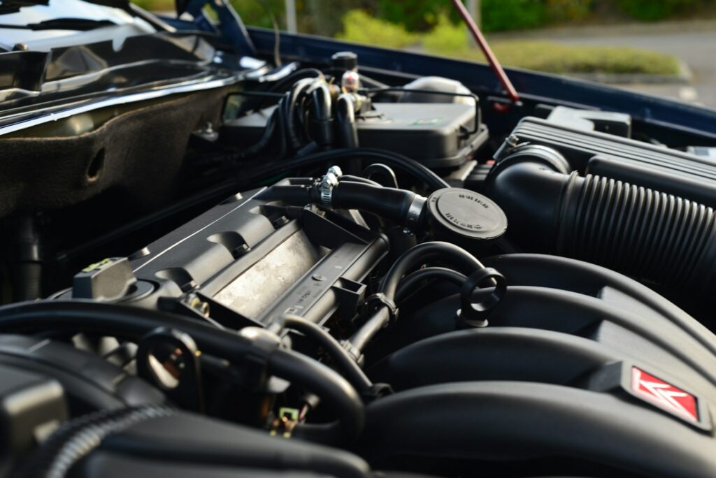 Expert Advice on Choosing the Right Engine Services for Your Vehicle