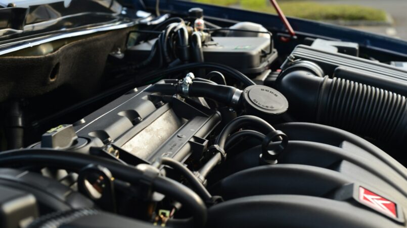 Expert Advice on Choosing the Right Engine Services for Your Vehicle